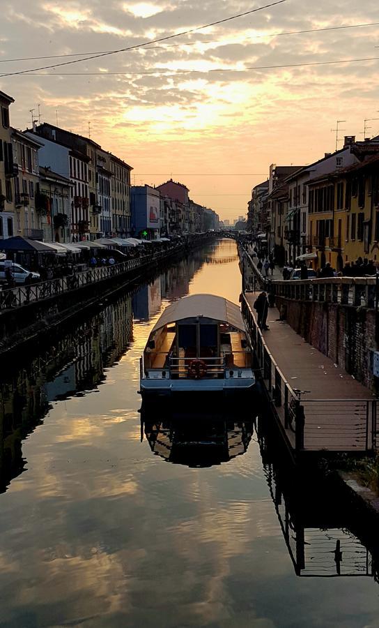 The Boheme Vintage Junior Suite ---- Cozy & Quiet & Comfortable With Private Bathroom & Fully Equipped Kitchenette & Cozy Balcony - Lift To 4Th Floor - Metro' Verde -Green Subway Porta Genova Milão Exterior foto